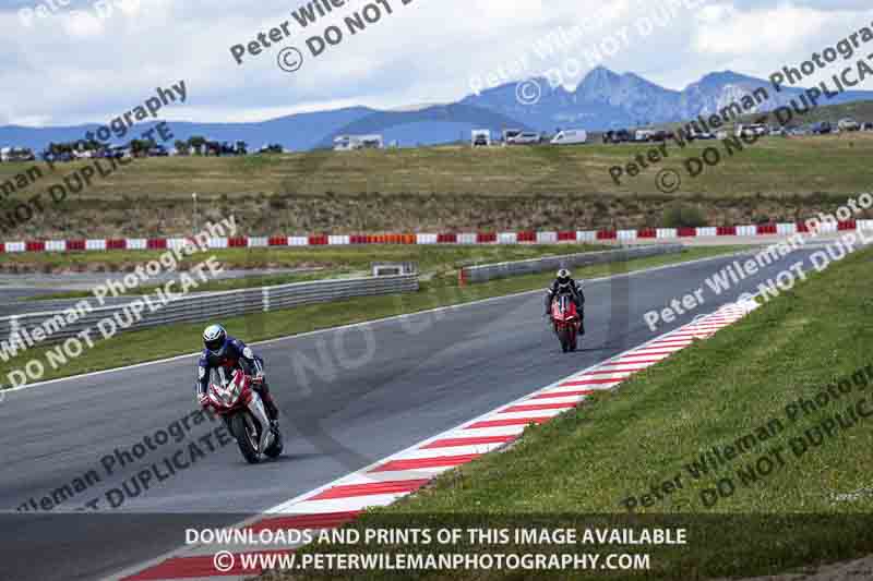 cadwell no limits trackday;cadwell park;cadwell park photographs;cadwell trackday photographs;enduro digital images;event digital images;eventdigitalimages;navarra;no limits trackdays;peter wileman photography;racing digital images;trackday digital images;trackday photos